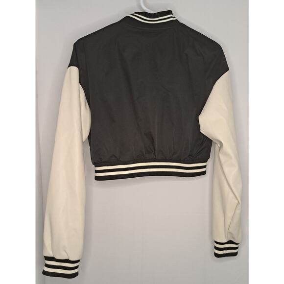 Forever 21 Juniors Varsity Jacket Size M Cream Black Schoolgirl Dark Academia - Picture 4 of 7